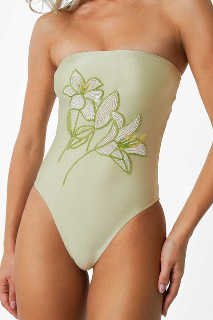 Scarlet One Piece / Lily Dew