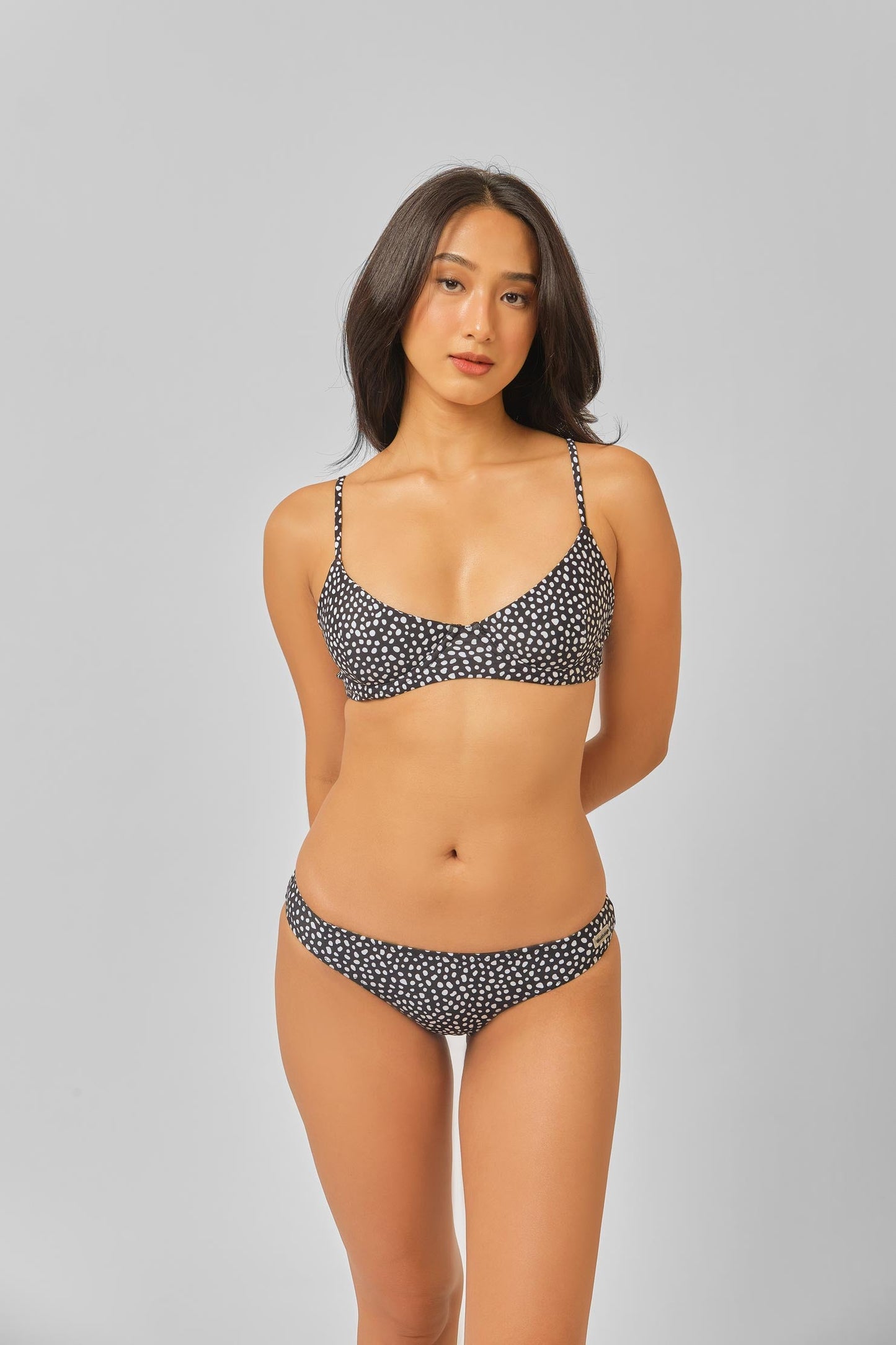 Willow Underwire Top / Black Flint FINAL SALE - Bikinis & Beachwear | Blackbough Swim